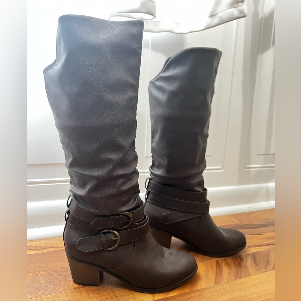 Journee Collection Womens Late Riding Boots - 7.5